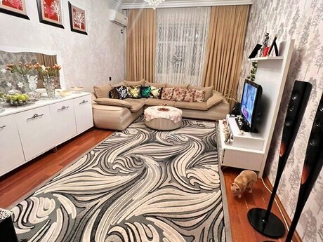 5 otaqlı köhnə tikili - Yeni Günəşli q. - 110 m²