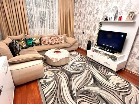 5 otaqlı köhnə tikili - Yeni Günəşli q. - 110 m²