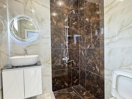 House with Garden, Villa For Sale