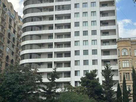 4 otaqlı mənzil, 261 m², Sahil: 1 800 000 ₼ 2
