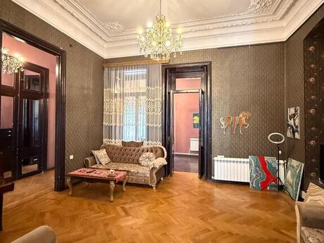 4 otaqlı köhnə tikili - Sahil m. - 140 m²