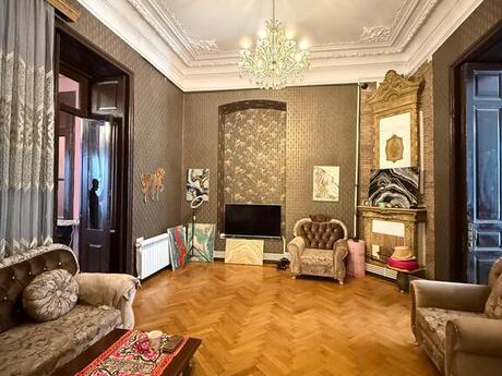4 otaqlı köhnə tikili - Sahil m. - 140 m²