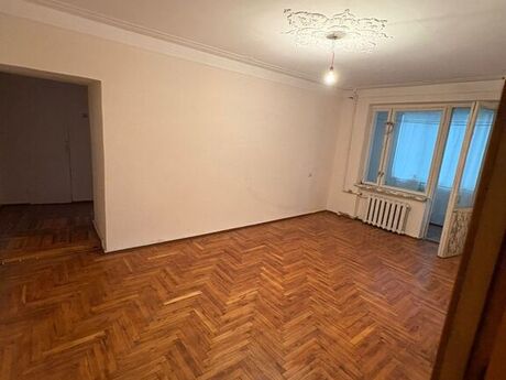 5 otaqlı köhnə tikili - Həzi Aslanov m. - 120 m²