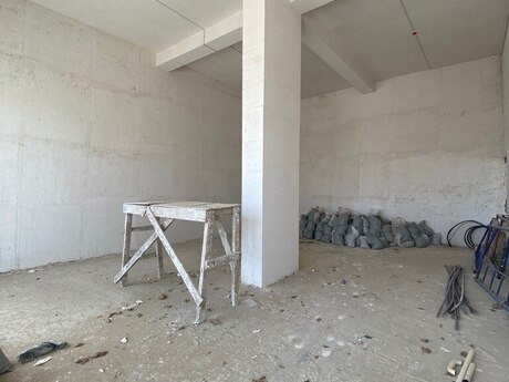 Obyekt - Ağ şəhər q. - 84 m²