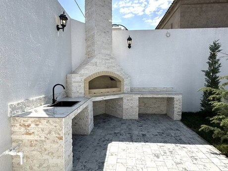 5 otaqlı həyət evi/bağ evi - Mərdəkan q. - 240 m²