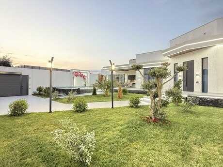 5 otaqlı həyət evi/bağ evi - Mərdəkan q. - 250 m²