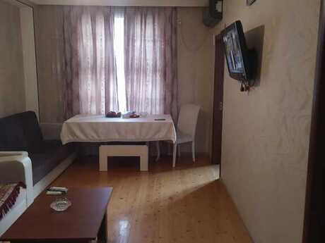 Elan №5436301 - Bakı, Qaraçuxur q., 3 otaqlı, 70 m², 15/15 mərtəbə