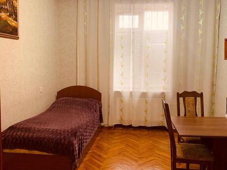 3 otaqlı köhnə tikili - 28 May m. - 85 m²