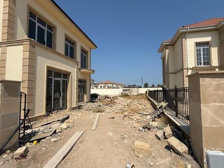 8 otaqlı həyət evi/bağ evi - Nardaran q. - 300 m²