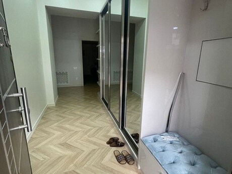 4 otaqlı köhnə tikili - Sahil m. - 200 m²