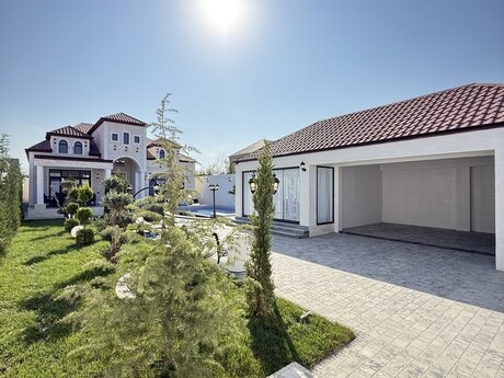 5 otaqlı həyət evi/bağ evi - Mərdəkan q. - 225 m²