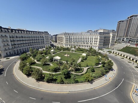 7 otaqlı yeni tikili - Ağ şəhər q. - 231 m²