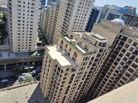 3 otaqlı yeni tikili - 28 May m. - 305 m²