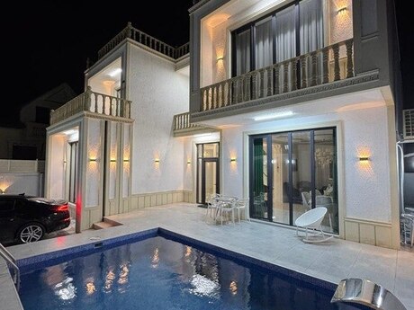 5 otaqlı həyət evi/bağ evi - Mərdəkan q. - 250 m²