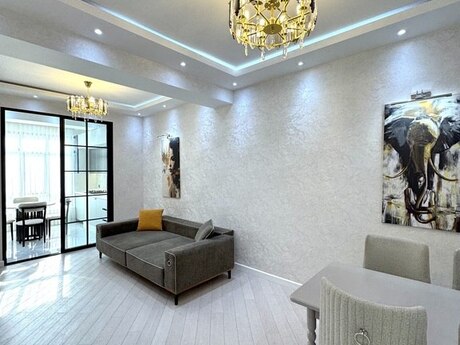 2 otaqlı yeni tikili - 8-ci mikrorayon q. - 68 m²