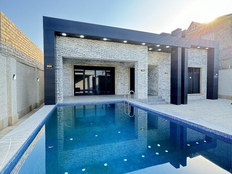 4 otaqlı həyət evi/bağ evi - Mərdəkan q. - 160 m²
