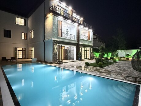 9 otaqlı həyət evi/bağ evi - Mərdəkan q. - 1000 m²