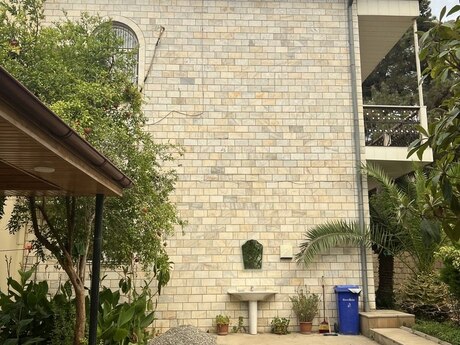 Obyekt - Bakıxanov q. - 327 m²