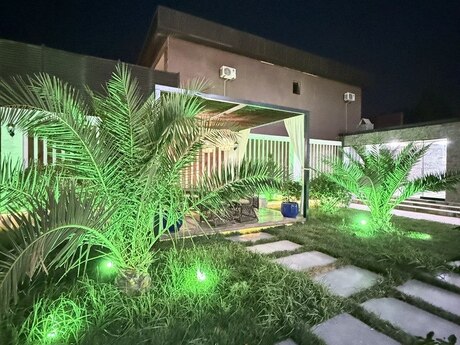 9 otaqlı həyət evi/bağ evi - Mərdəkan q. - 1000 m²