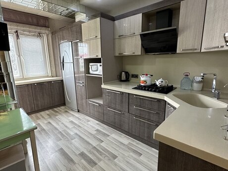 4 otaqlı köhnə tikili - Sumqayıt - 100 m²