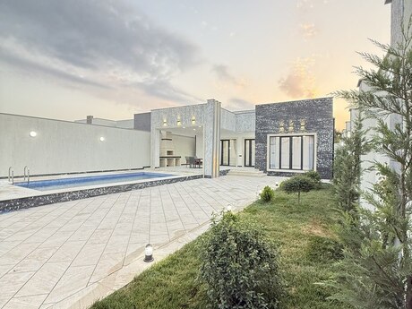 4 otaqlı həyət evi/bağ evi - Şüvəlan q. - 160 m²