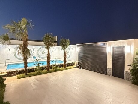 4 otaqlı həyət evi/bağ evi - Şüvəlan q. - 140 m²