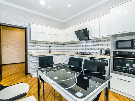 Kirayə 2 otaqlı mənzil, 95 m², 28 May: 70 ₼/ay 5