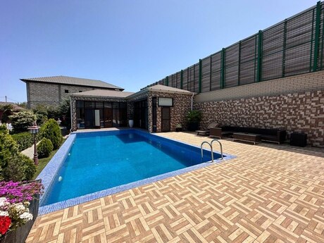 5 otaqlı həyət evi/bağ evi - Mərdəkan q. - 400 m²