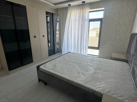 4 otaqlı həyət evi/bağ evi - Mərdəkan q. - 250 m²