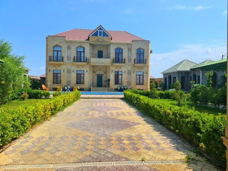 5 otaqlı həyət evi/bağ evi - Mərdəkan q. - 400 m²