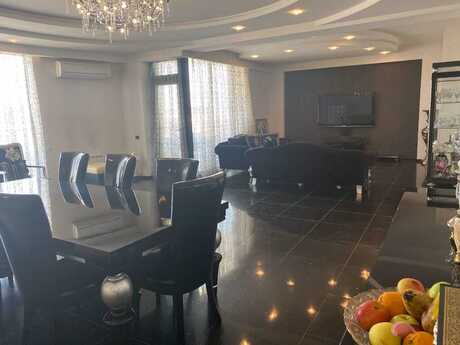 5 otaqlı yeni tikili - 28 May m. - 440 m²