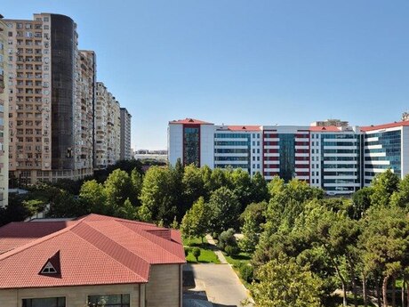 2 otaqlı köhnə tikili - 8 Noyabr m. - 65 m²