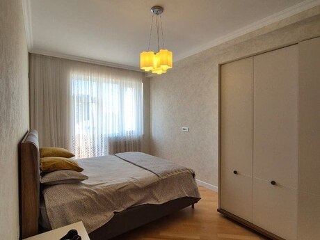 3 otaqlı yeni tikili - 8 Noyabr m. - 110 m²