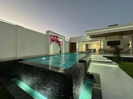 5 otaqlı həyət evi/bağ evi - Mərdəkan q. - 240 m²