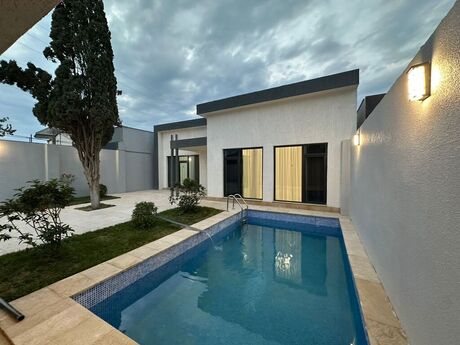 4 otaqlı həyət evi/bağ evi - Şüvəlan q. - 160 m²