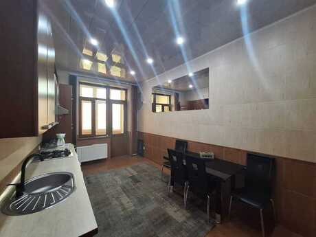 2 otaqlı yeni tikili - 28 May m. - 80 m²