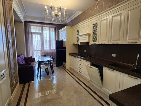 Объявление №5443270 - Баку, м. Нариман Нариманов, 3-комн., 157 м², 7/18 этаж