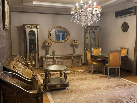 Elan №5443443 - Bakı, Memar Əcəmi m., 3 otaqlı, 125 m², 12/17 mərtəbə