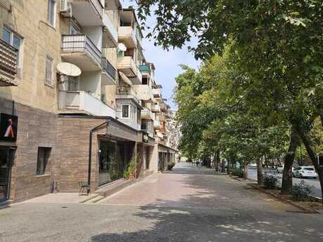 Объявление №5443605 - Баку, м. Элмляр Академиясы, 3-комн., 70 м², 2/5 этаж