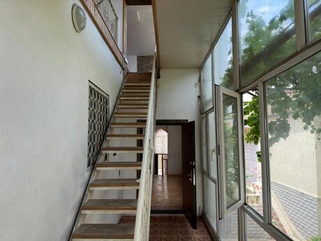 14 otaqlı həyət evi/bağ evi - Nəsimi m. - 479 m²