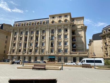 Elan №5444438 - Bakı, Bayıl q., 4 otaqlı, 135 m², 3/5 mərtəbə