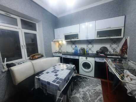 Объявление №5444717 - Баку, Сабаильский р., 6-комн., 200 м²