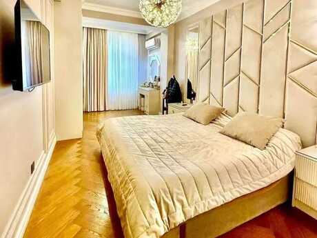 4 otaqlı yeni tikili - Qara Qarayev m. - 137 m²
