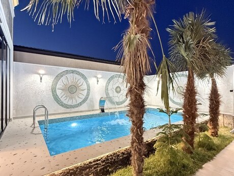 4 otaqlı həyət evi/bağ evi - Şüvəlan q. - 140 m²