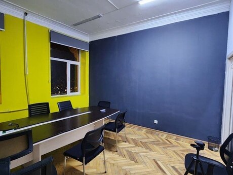 5-комн. офис - м. Низами - 150 м²