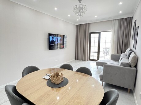 4 otaqlı yeni tikili - 28 May m. - 135 m²