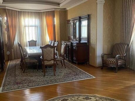 7 otaqlı həyət evi/bağ evi - Azadlıq Prospekti m. - 370 m²