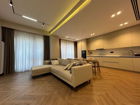 4 otaqlı yeni tikili - Ağ şəhər q. - 150 m²