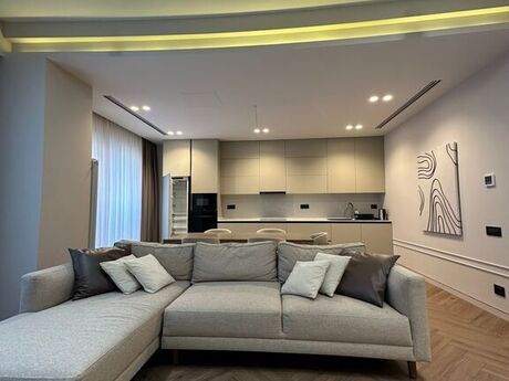 4 otaqlı yeni tikili - Ağ şəhər q. - 150 m²