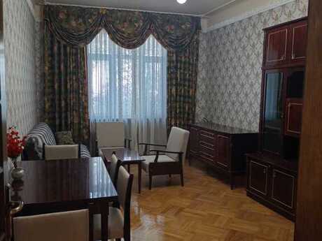 Объявление №5446672 - Баку, Ясамальский р., 2-комн., 60 м², 2/4 этаж